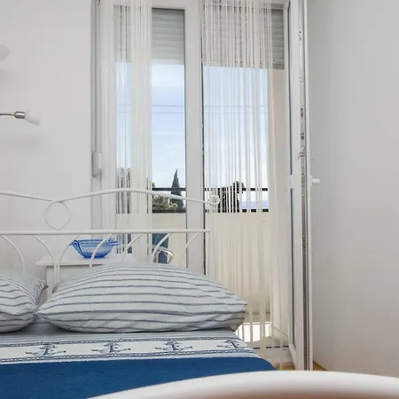 Ap Punta - Next To Sandy Beach Omis